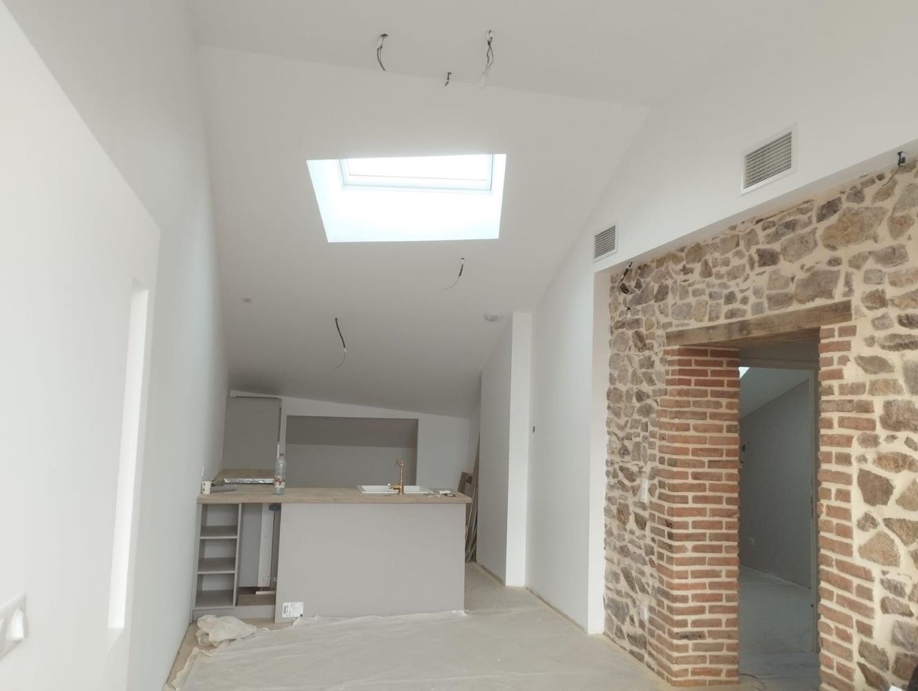 Plafond rampant et tablettage de mur - Plâtrier Marcigny Céron